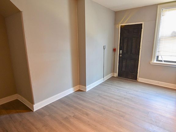 3rd image of 2210 N Howard St #1