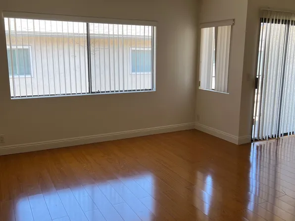 396 W Dryden St APT 203, Glendale, CA 91202