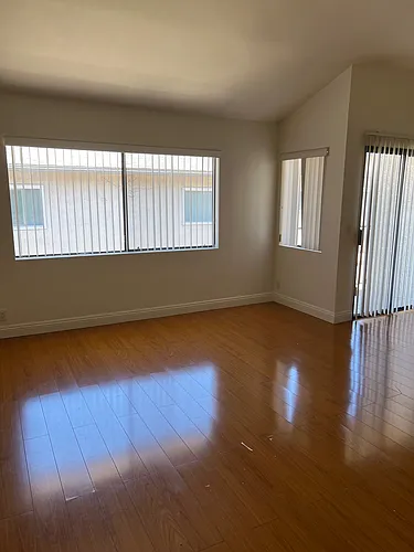 396 W Dryden St #203 Photo 1