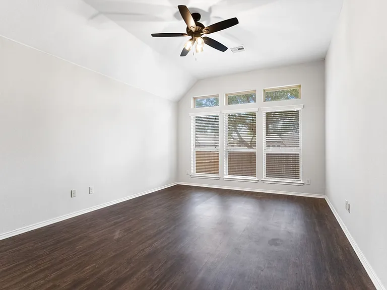 2185 Range Rd — Photo 10