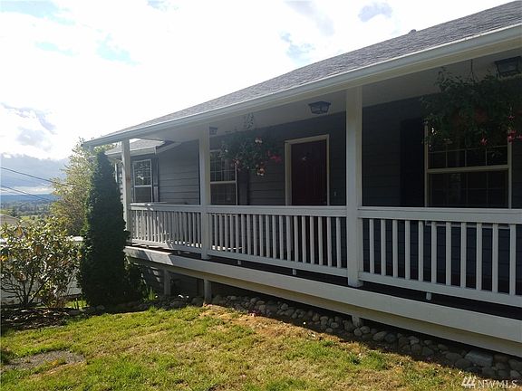 2nd image of 3120 71st Ave NE