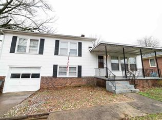 112 Farmington Rd, Greenville, SC 29605