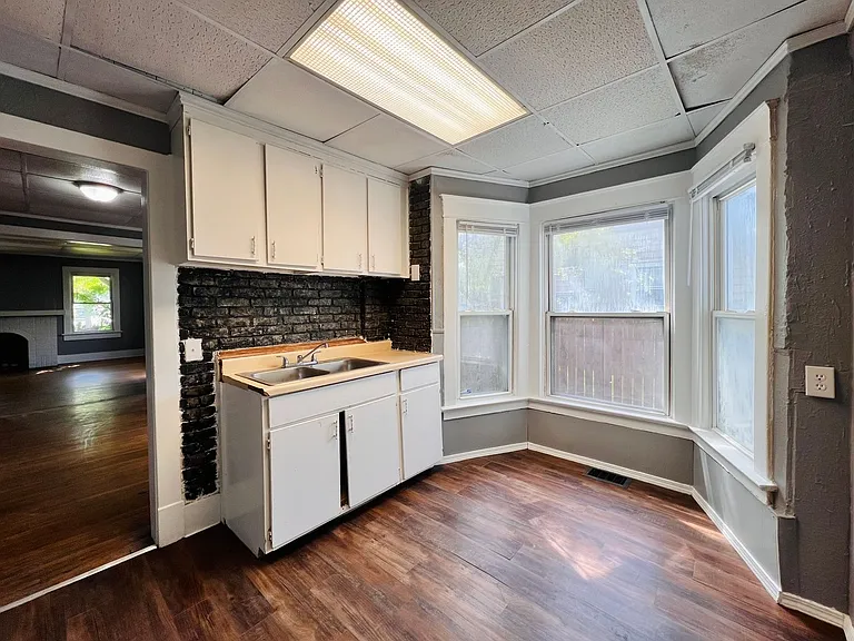 3915 Willys Pkwy — Photo 5
