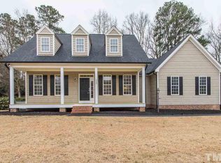 228 Woodfield Ct, Fuquay Varina, NC 27526
