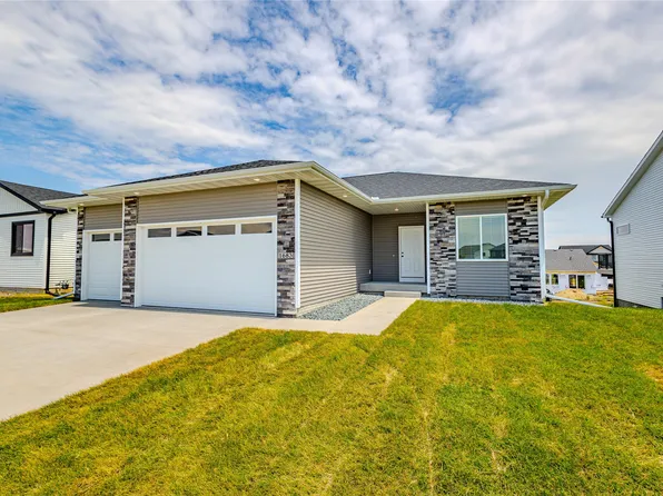 1683 20th Ave SE, Altoona, IA 50009