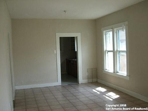 3rd image of 1102 SAN FRANCISCO ST