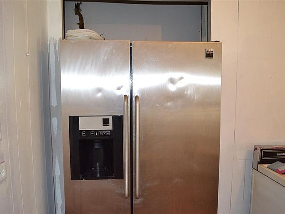4th image of 2711 W Walker St APT 110