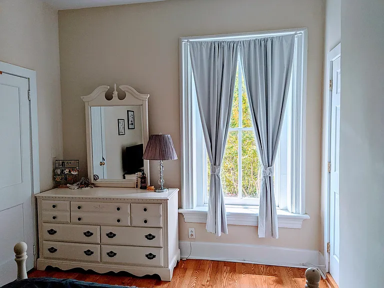 212 W Franklin St #202 — Photo 15