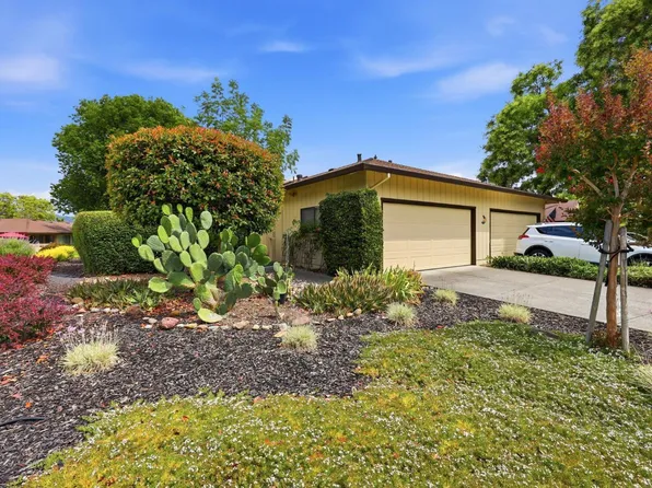 318 Twin Lakes Drive, Santa Rosa, CA 95409