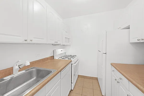 Rented by PocketBroker Inc | media 11