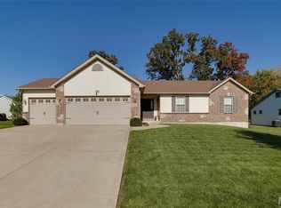 1148 Duxbury Ln, O'Fallon, MO 63366