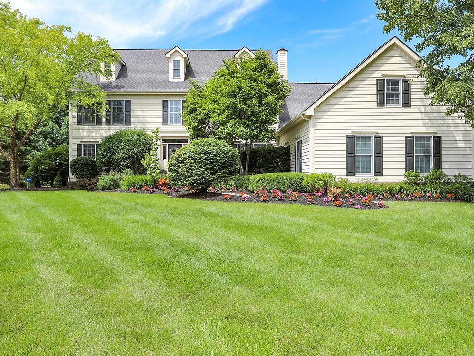 6922 Lake Trail Dr, Westerville, OH 43082 Zillow
