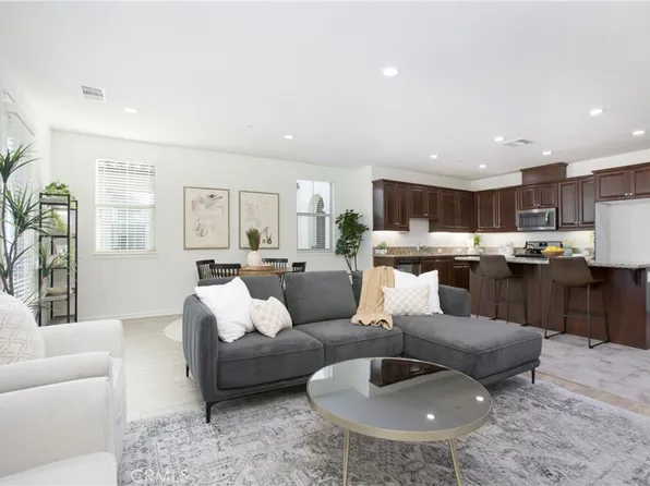 422 Maravilla Ln, Brea, CA 92823