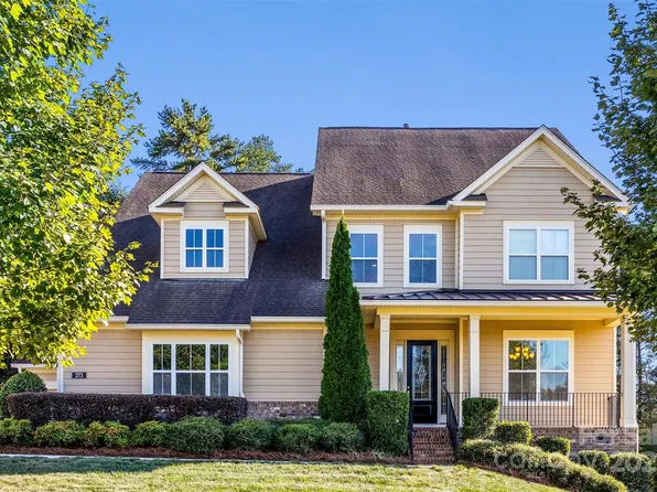 273 Monteray Oaks Cir, Fort Mill, SC 29715