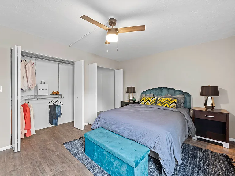 10524-10532 Clifton Blvd — Photo 48