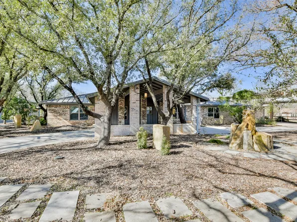 712 Squaw Creek Rd, Willow Park, TX 76087