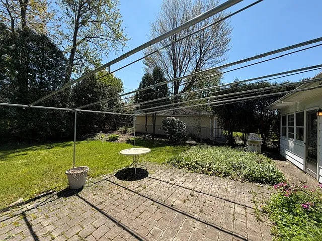 3711 Meadow Dr — Photo 2