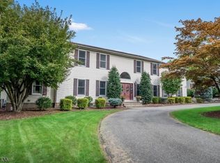 3 Van Ness Dr, Towaco, NJ 07082