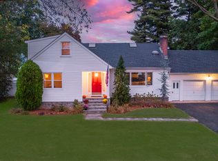 7 Calf Pasture Beach Rd, Norwalk, CT 06855