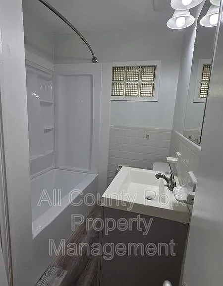 925 Sikes Blvd — Photo 14