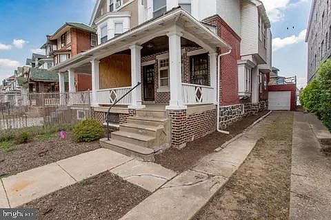 1st image of 6148 W Oxford St