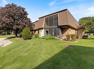 11134 Northwest Rd #2C, Palos Hills, IL 60465