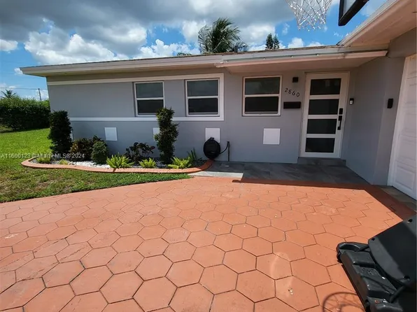 2860 NW 185th St, Miami Gardens, FL 33056