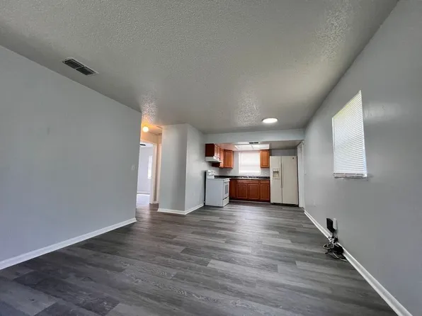 9312 Grandfield Rd #A, Thonotosassa, FL 33592