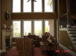 7021 River Run Dr, Chattanooga, TN 37416