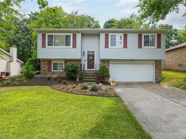 9603 Running Brook Dr, Parma, OH 44130