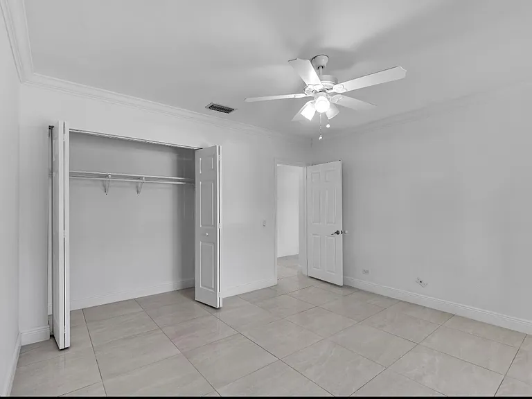 5170 SW 7th St — Photo 10