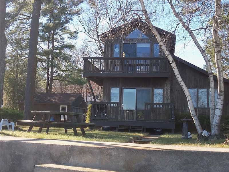 2nd image of 21 Dixie Rd