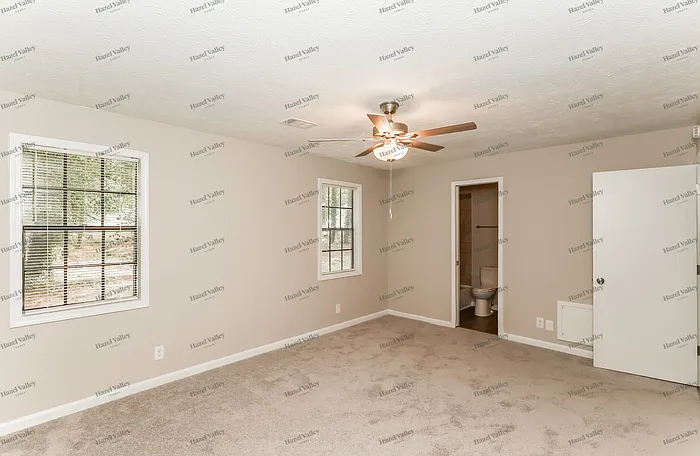621 Blue Flag Ln — Photo 6