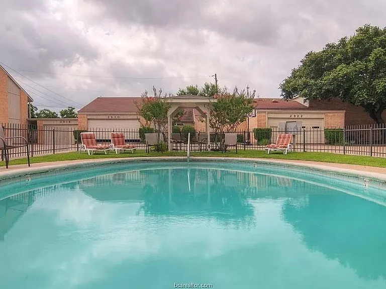 2912 Cherry Creek Cir — Photo 23