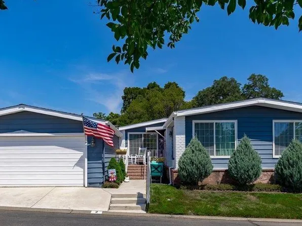 2 Kaseberg Dr, Roseville, CA 95678