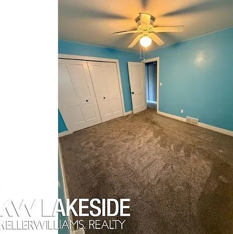 3 bed, 1.0 bath, 1064 sqft, $2,300 — Photo 3