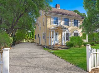 190 Little Plains Rd, Southampton, NY 11968