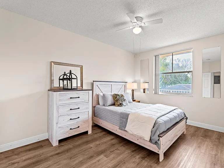 2080 Greenview Shores Blvd #414 — Photo 7
