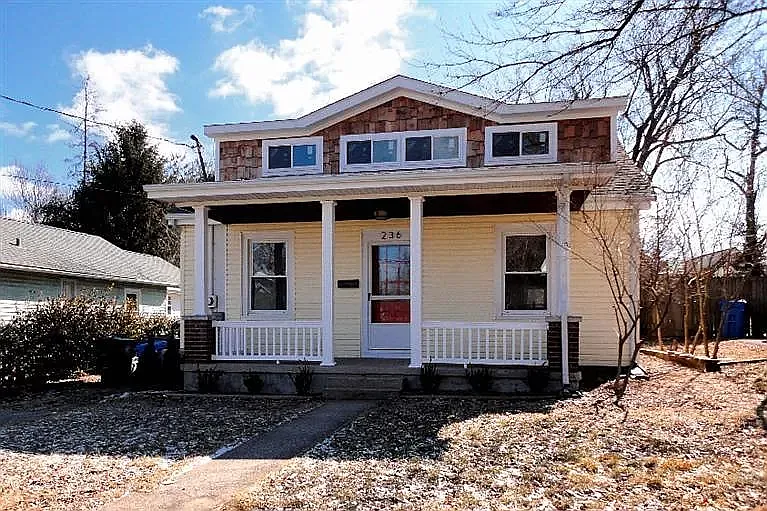 236 Lincoln Ave — Photo 1