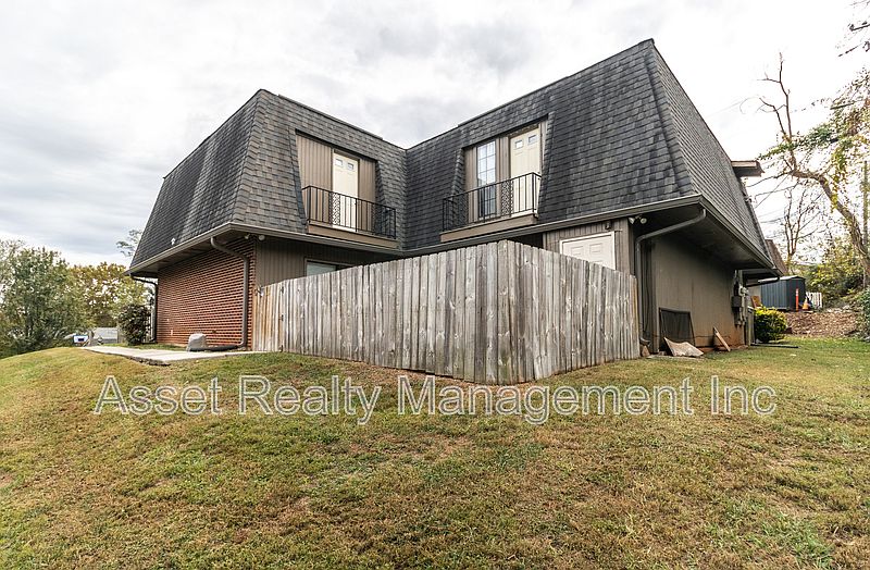 1st image of 9104 Woodpark Ln #C