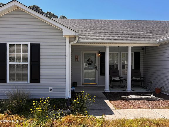 2nd image of 504 Brewster Lane