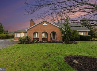 205 N Middlesex Rd, Carlisle, PA