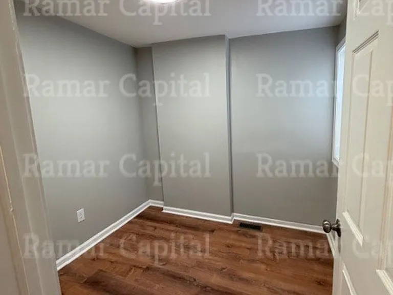 281 Walnut St — Photo 4