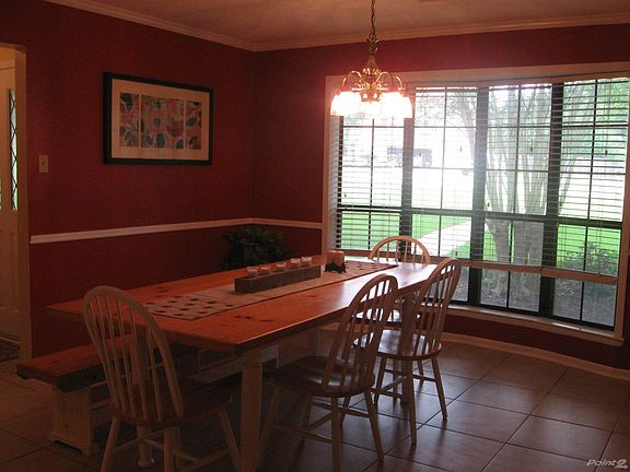 Separate Dining