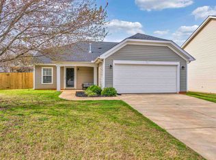 621 Branch View Dr, Boiling Springs, SC 29316