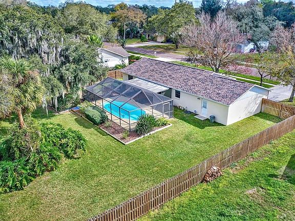 5th image of 10816 Providence Oaks Dr