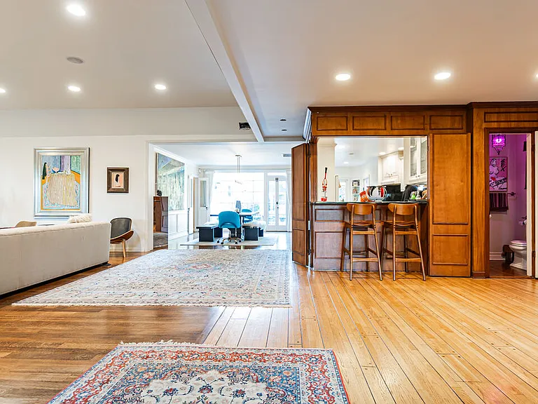 863 Manning Ave — Photo 7