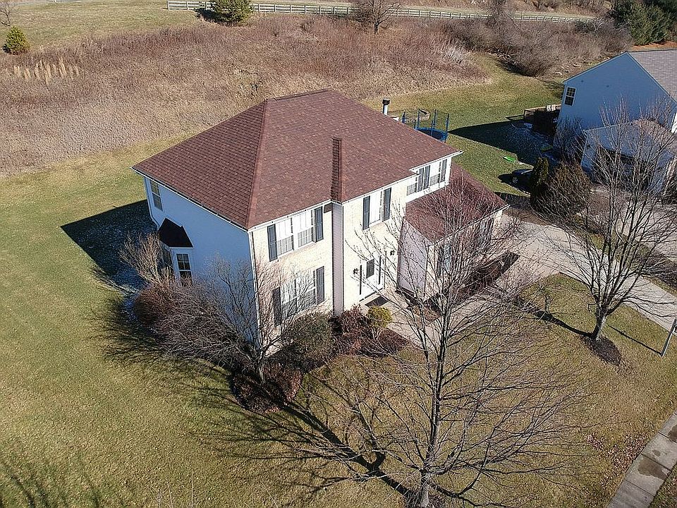 2nd image of 1016 S Lake Dr