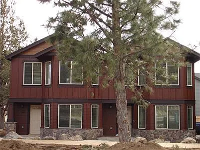 20511 Brentwood Ave — Photo 2