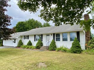 33 Mountain Rd, South Deerfield, MA 01373